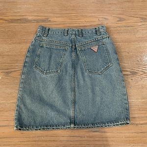 Vintage High Waisted GUESS jeans size 29